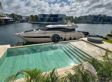 Casa · 1000m² · 4 Recámaras · 6 Estacionamientos · Exclusiva Casa en Puerto Cancun Zona Hotelera