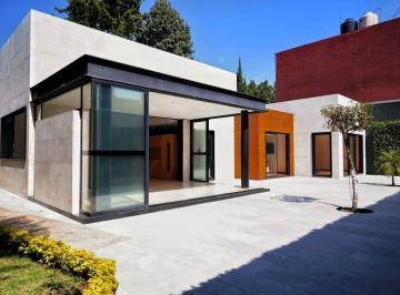 Casa de 3 habitaciones, Coyoacán · Casa en Venta en Col del Carmen, Coyoacán 631 m² de Terreno, Una Planta, Dos Áreas Independientes.