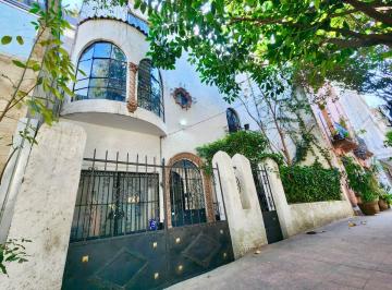 Casa de 5 habitaciones, Cuauhtémoc · Casa con Uso de Suelo Para Oficinas en Venta en Cuernavaca 102, en Col. Condesa