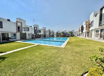 Casa en condominio de 2 habitaciones, Emiliano Zapata · Hermosa Casa en Condominio Al Sur de Cuernavaca, Fácil Acceso a La Carretera a La Cdmx y a Acapulco.