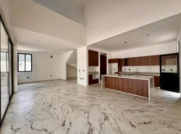 Casa · 345m² · 4 Recámaras · 2 Estacionamientos · Residencia en Venta en Provincia Golf | Lista Para Entrega
