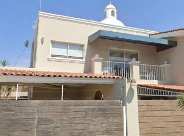 Casa de 4 habitaciones, Puerto Vallarta · Casa en Venta. Colonia Díaz Ordaz. Puerto Vallarta, Jalisco