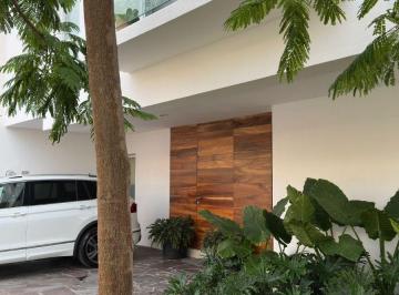 Casa de 3 habitaciones, Zapopan · Casa en Venta en Solares, Zapopan – 3 Recámaras, Jardín y Terraza en Coto Privado