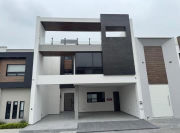 Casa de 3 habitaciones, Santiago · Casa en Venta Amorada Zona Carretera Nacional