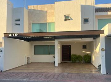 Casa de 3 habitaciones, León · Casa en Venta en Residencial Santa Fe