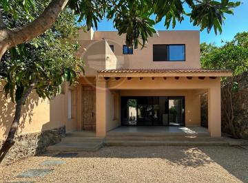 Casa de 3 habitaciones, Tepoztlán · Venta de Casa en Tepoztlan Morelos