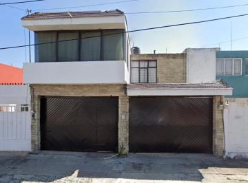 Casa de 3 habitaciones, Puebla · Casa Jardines de San Manuel Puebla de Garantia Bancaria, Excelente Oportunidad