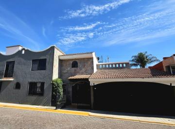 Casa · 344m² · 3 Recámaras · 2 Estacionamientos · Excelente Residencia Zona Zavaleta Camino Real $6,350,000
