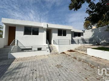 Casa · 110m² · 2 Recámaras · 2 Estacionamientos · Estrena Casa en Temixco, Conjunto con Alberca