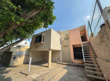 Casa de 6 habitaciones, Zapopan · Casa Versátil Cerca de Av Patria y Vallarta, Zapopan
