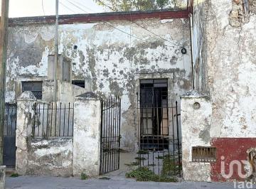 Casa · 123m² · 3 Recámaras · Oportunidad! Propiedad Para Remodelar en El Centro de Mérida, a Pasos de La Central Ado