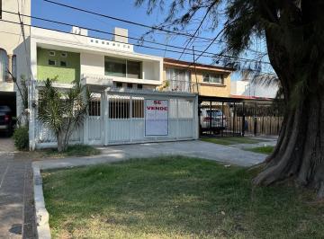 Casa de 6 habitaciones, Guadalajara · Casa en Av Chapalita, Jardines del Bosque