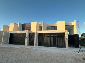 1 · Casa en Venta en Temozon Norte Merida Yucatan