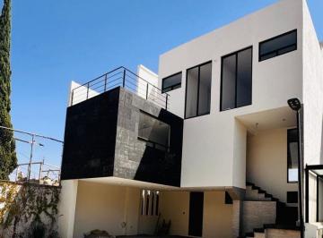 Casa de 3 habitaciones, Atizapán de Zaragoza · Casa Moderna en Fraccionamiento Cerrado y Alta Seguridad en La Vilas