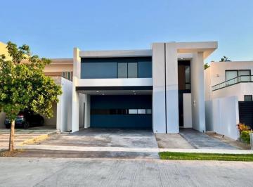 1 · Casa Equipada en Privada con Amenidades, Merida Yucatan