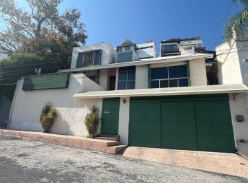 Casa de 3 habitaciones, Monterrey · Casa en Venta en Vista Hermosa, Monterrey. Muy Amplia, Equipada y con Acabados de Primera