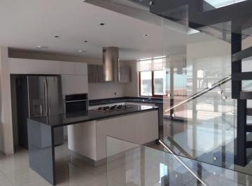 Departamento · 218m² · 3 Recámaras · 3 Estacionamientos · Magnifico PH en Venta en 3 Niveles, Excelente Ubicación.