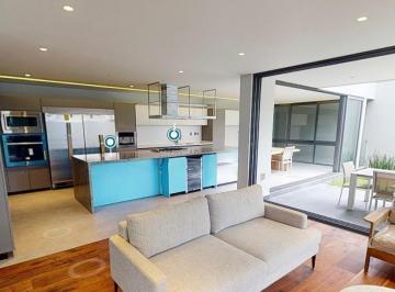 Casa en condominio · 782m² · 4 Recámaras · 4 Estacionamientos · Residencia en Venta en un Exclusivo Conjunto Al Sur de La Ciudad