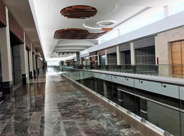 Local comercial · 111m² · Local en Renta Plaza Las Torres