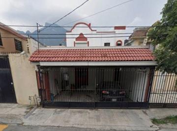Casa de 3 habitaciones, Guadalupe · Casa en Venta Ubicada en Camino Real, Guadalupe, N. L