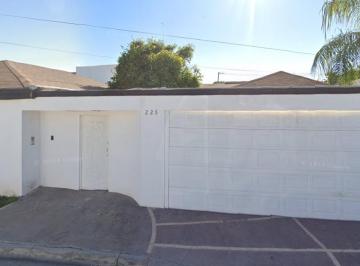 Casa de 5 habitaciones, Torreón · Casa en Venta. Fracc. Campestre La Rosita. Torreón, Coahuila