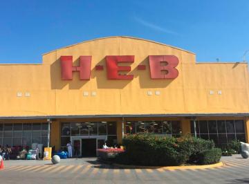 Local comercial · 87m² · 99 Estacionamientos · Local en Renta Heb Nuevo Laredo, Tamaulipas