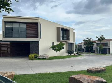 Casa de 4 habitaciones, León · Casa en Renta Lomas del Molino 2