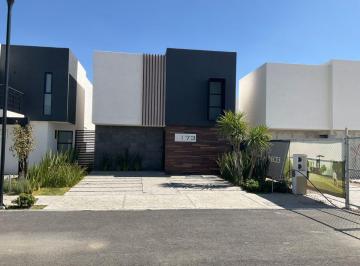Casa de 3 habitaciones, Mineral de la Reforma · Casa con 3 Dorm. de 162 m² Superficie de Terreno en Renta en Mineral de La Reforma