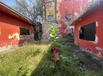 Casa de 10 habitaciones, Cuernavaca · Oportunidad de Inversión, Venta Propiedad Para Redesarrollo.