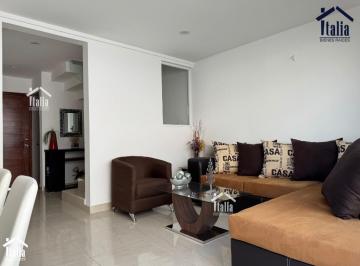 Casa de 3 habitaciones, Tlajomulco de Zúñiga · Casa 3 Recámaras en Residencial Miralba, San Agustín; Diseño y Confort con Alberca 120 m² Sobre 90 m²
