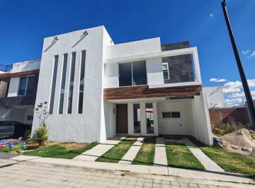 Casa · 186m² · 3 Recámaras · 2 Estacionamientos · Venta Preciosas Casas en Xixitla San Pedro Cholula