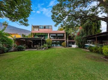 Casa de 9 habitaciones, Jocotepec · Encanto Lakefront Home