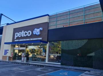 Local comercial · 701m² · 3 Estacionamientos · Renta Local Comercial Plaza Centro Mayor
