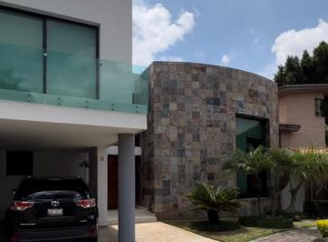 Casa · 3 Recámaras · 2 Estacionamientos · Casa en Venta Puerta de Hierro