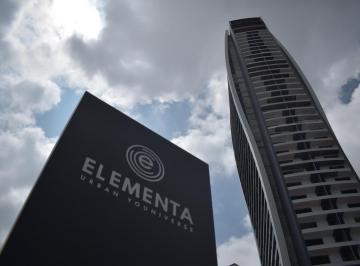 Oficina · 121m² · Renta de Oficina en Nivel 23 - 2301b Torre Elementa, Lomas de Angelopolis