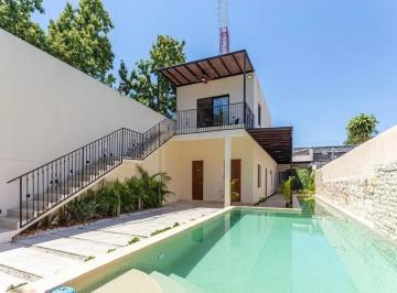 1 · Casa en Venta con Amplios Espacios en Zona Paseo de Montejo Merida
