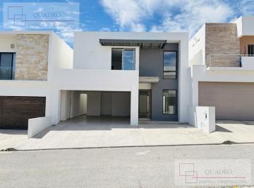 Casa · 267m² · 3 Recámaras · 2 Estacionamientos · Casa en Venta Bosques del Valle I