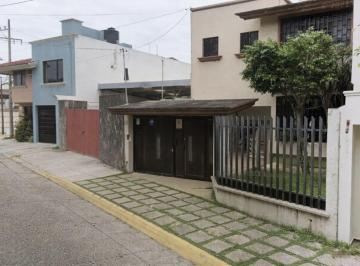 Casa de 3 habitaciones, Coatzacoalcos · Casa en Venta en Petrolera, Coatzacoalcos