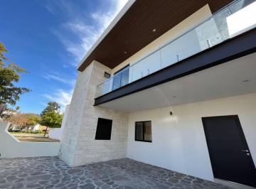 Casa de 3 habitaciones, León · Casa Nueva en Mayorazgo San Gabriel