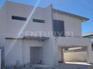 Casa · 274m² · 3 Recámaras · 4 Estacionamientos · Casa en Venta en Residencial Leones I en Chihuauha, Chih.