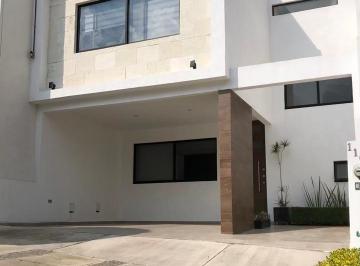 Casa de 4 habitaciones, León · Casa en Venta Barranca del Refugio