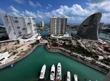 Vista de la terraza · Departamento en Venta/renta, 3 Recámaras con Vista Panorámica en Maioris Puerto Cancún