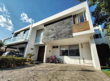 Casa de 4 habitaciones, Zapopan · Casa en Venta en Olivos Residencial Zapopan Jalisco
