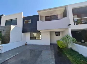Casa de 3 habitaciones, Morelia · | Casa de Oportunidad en Venta en Paseo del Parque Tres Marías |