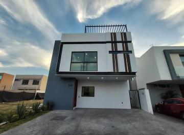 Casa de 4 habitaciones, Zapopan · Casa en Venta en Coto 7 en Solares Residencial Zapopan Jalisco