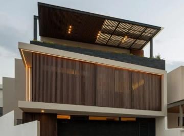 Casa en condominio de 4 habitaciones, Querétaro · Casa en Venta con Roof Garden Lago de Juriquilla, Qro - Acabados de Lujo