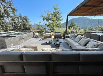 Casa · 480m² · 4 Recámaras · 2 Estacionamientos · Casa en Izar con Espectacular Vista Al Lago, Valle de Bravo
