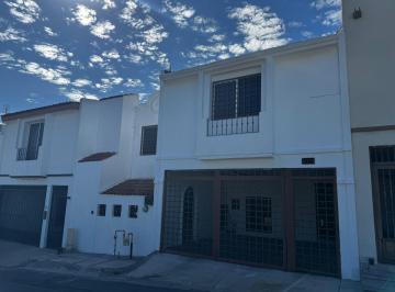 Casa · 191m² · 3 Recámaras · 2 Estacionamientos · Rmc Casa en Venta en Las Brisas Diamante en Monterrey en Nuevo Leon