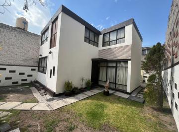 Casa de 3 habitaciones, Tlalnepantla de Baz · Venta Casa Para Remodelar en Viveros de La Loma Tlalnepantla de Baz, Estado de México.
