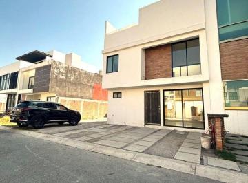 Casa en condominio de 3 habitaciones, Toluca · Venta en Fuentes de San Jose, Casa Nueva